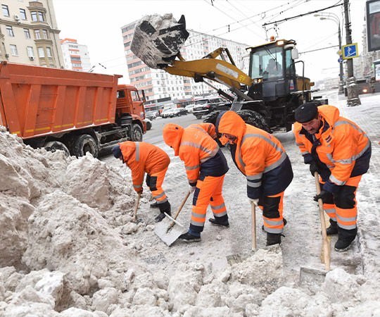 Уборка снега в Балашове и  Саратовской области